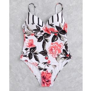 LAST ONE! 🌸 Striped floral one piece swimsuit